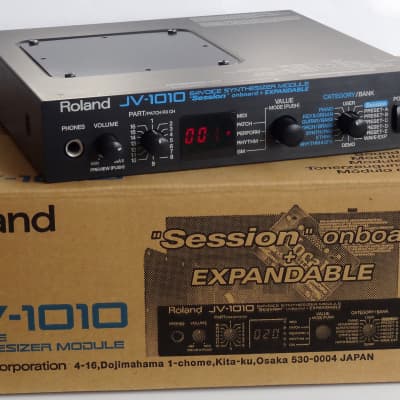 Roland JV-1010 64-Voice Synthesizer Module 1999 Japan Boxed with Original Accessories