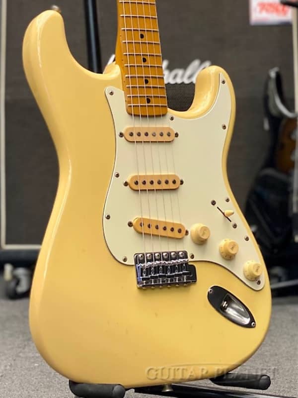 Fender Japan ST72-55 【E Serial】【Refrets】 1987 YWH (Yellow White)