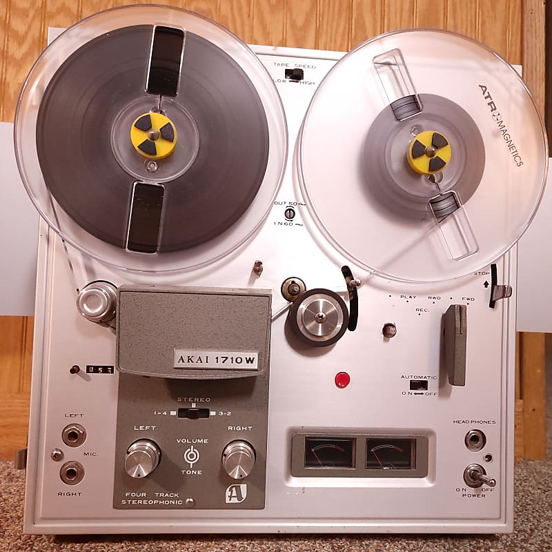 Vintage Akai 1800D-SS Reel to Reel Tape Deck Player / Recorder