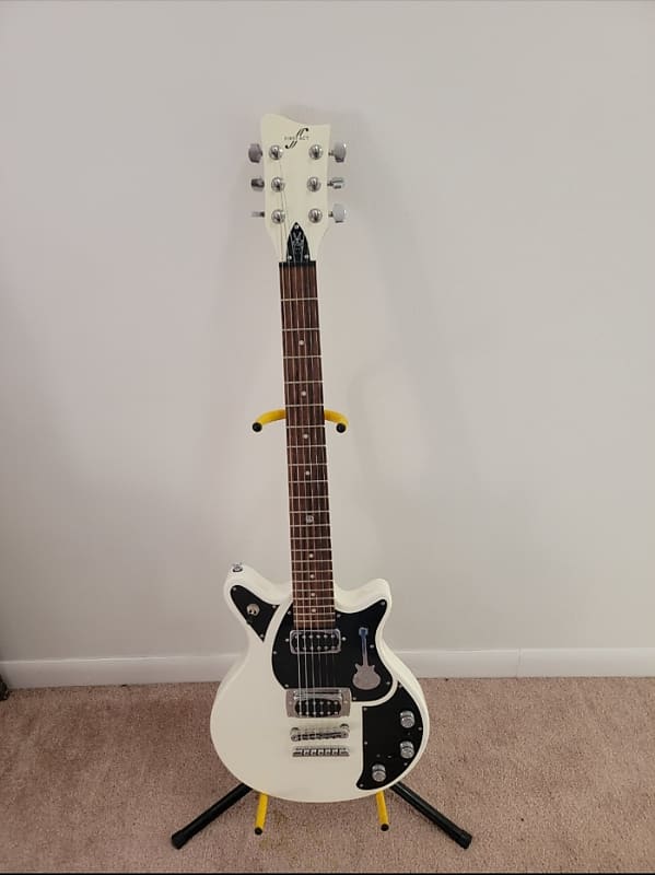 First Act Garage Master Limited Edition Volkswagen Electric Reverb