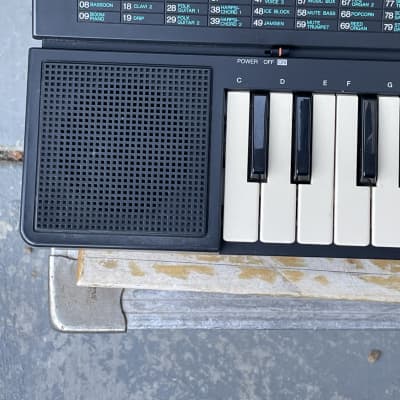 Yamaha PSS-140 Synthesizer 1988 - Black image 5