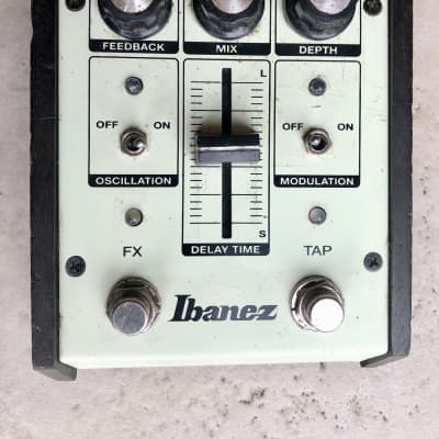 Ibanez ES2 Echo Shifter Analog Delay Guitar Effect Pedal | Reverb