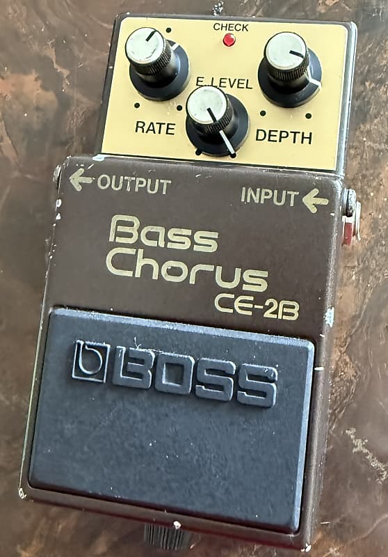 Boss CE-2B