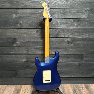 Fender American Ultra Stratocaster USA Cobalt Blue Electric Guitar image 13