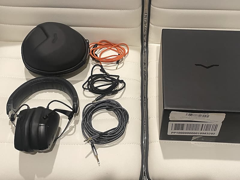 V moda studio headphones 2025