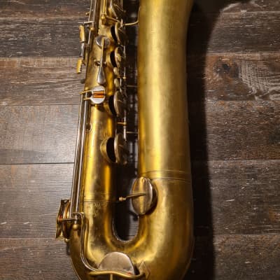 Baritone Big B Aristocrat Gold Saxophone image 10