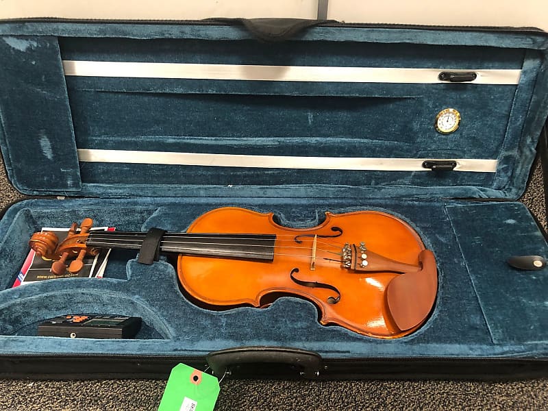 Cecilio CVN-200 4/4 Violin (Cherry Hill