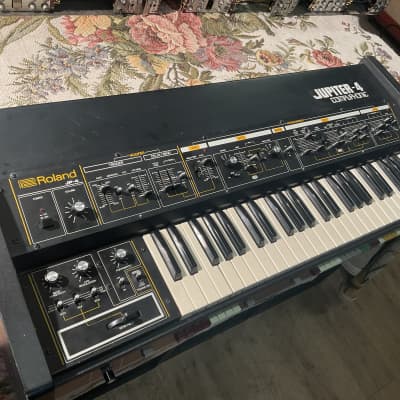 Roland JUPITER 4 ULTRA RARE # 003 VINTAGE