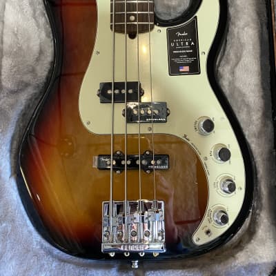 Fender American Ultra Precision P Bass RW Ultraburst #US22041454  8lbs 134.6 oz. USA image 3