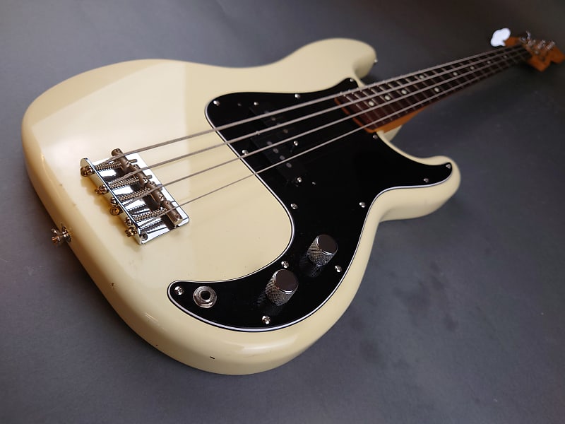 独特の上品 Precision Fender 1993-94 Reverb | Japan ベース