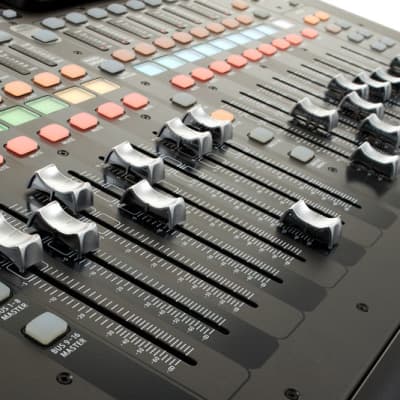 X-32 Compact 40-Input 25-Bus Digital Mixing Console image 8