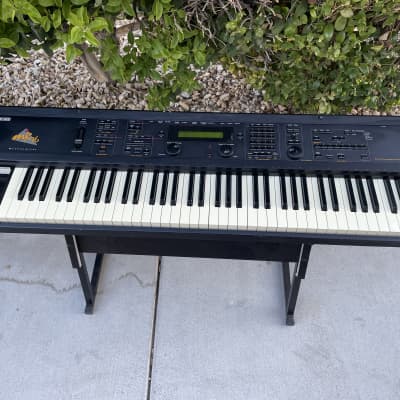 Vintage Ensoniq MR 76 Keyboard