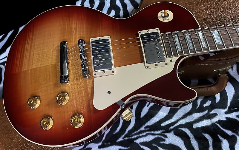 2023 Gibson Les Paul Standard '50s Heritage Cherry Sunburst