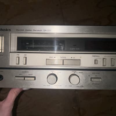 Technics SA-222 AM/FM Stereo Receiver image 2