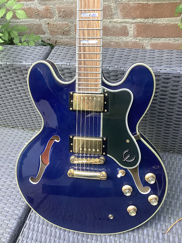 Epiphone Epiphone Sheraton II Pro / midnight sapphire blue color