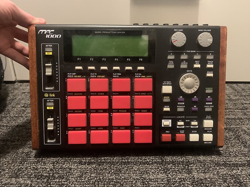 DJ機材 AKAI MPC1000 MATRIXSYNTH: Akai MPC1000 BK w/ JJOS 3, LCD, & Memory Upgrade
