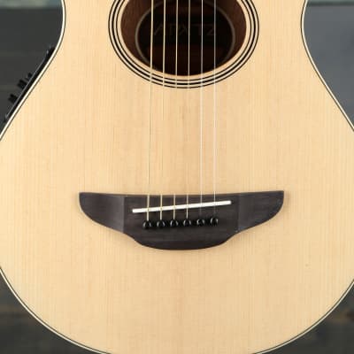 Yamaha APXT2 3/4 Thinline A/E Cutaway Guitar - Natural image 3