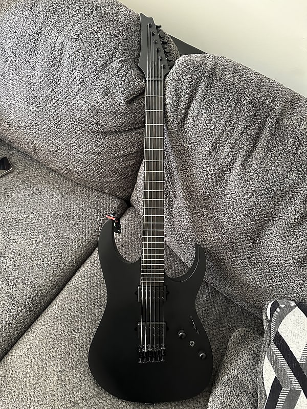 今年の新作から定番まで！ Ibanez アイバニーズ RGRTB621-BKF エレキ