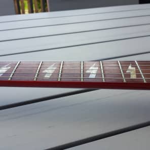 FERNANDES BSV-90 1980年代製 Fernandes BSV-90 Flying V 1984 Candy Apple Red MIJ Lightning