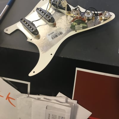 Fender Stratocaster 2019 Tortoise image 3