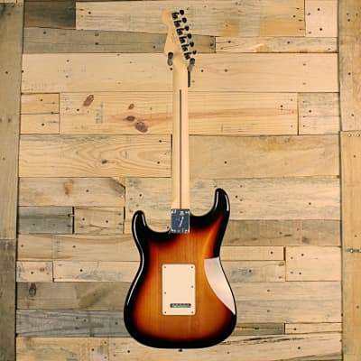 Fender Player Stratocaster HSS (2022, 3-Tone Sunburst) image 6