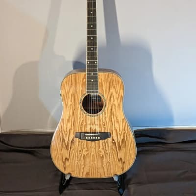 Monoprice Acoustic Guitar - Quilted Ash With Fishman Pickup Tuner and Gig Bag image 2