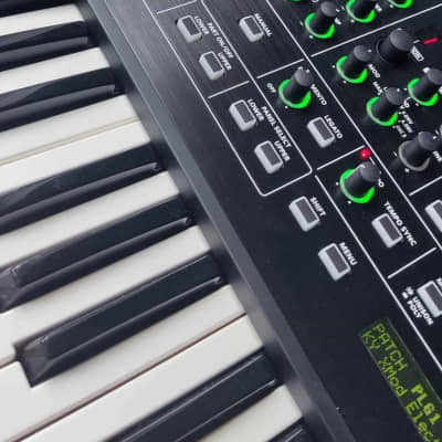 Roland SYSTEM-8 49-Key  / Very New / no included case🚨🚨🚨