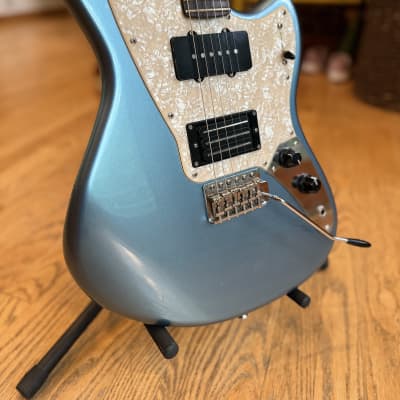 Fender Modern Player Marauder | Reverb