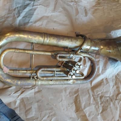 Conn brass baritone horn, USA, Fair condition, with mouthpiece image 1