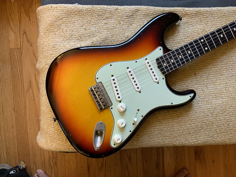 ストラトキャスター　フェンダー　カスタムショップ　2020 入荷速報】Fender Custom Shop Vintage Custom 1962