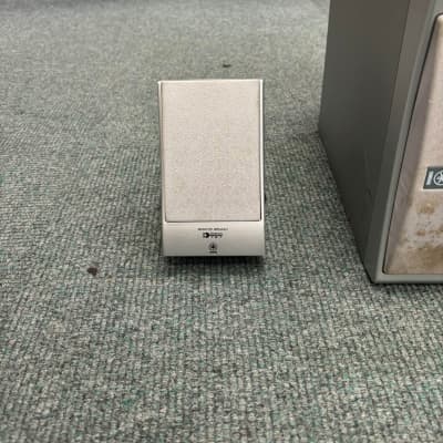 Yamaha TRS-MS01 2002 - Silver Speakers for Tyros 1 image 2