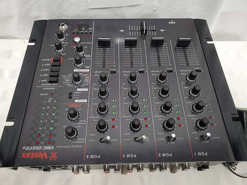 Vestax VMC-004FXu DJミキサー Vestax VMC-004FXu DJミキサー