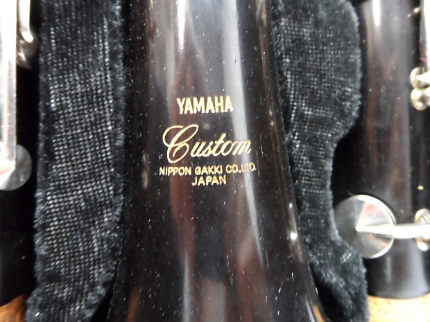 Yamaha Custom YCL 81 YCL81 Wooden Professional Clarinet Has