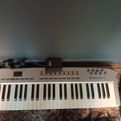 M-Audio Midi keyboard $100  · In stock M-Audio Mid 2000's