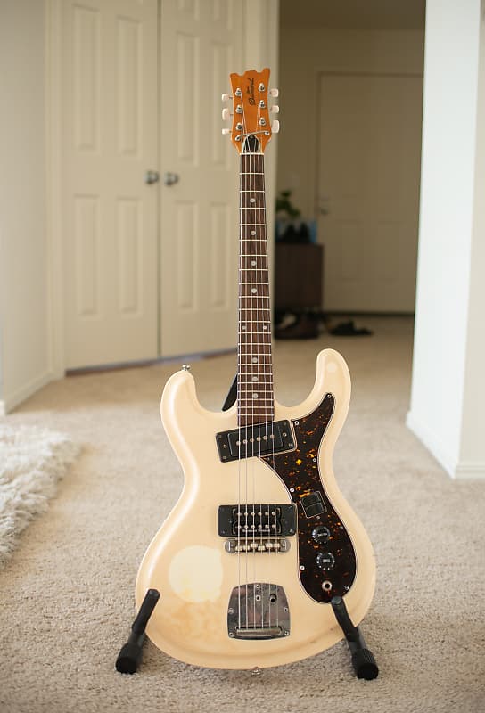 Arai Diamond 1702/Univox Hi Flier Phase 1 1968 White | Reverb