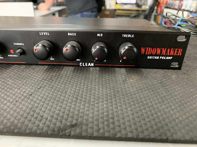 Rocktron Widowmaker Guitar Preamp Rack