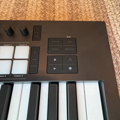 Novation Launchkey 49 MKIII MIDI Keyboard Controller 2020 - Present - Black image 6
