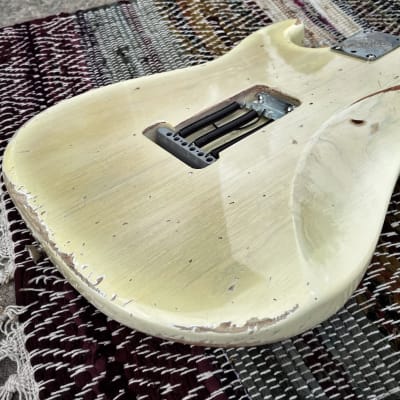 Fender American Professional Stratocaster Translucent Blond Medium Relic image 8