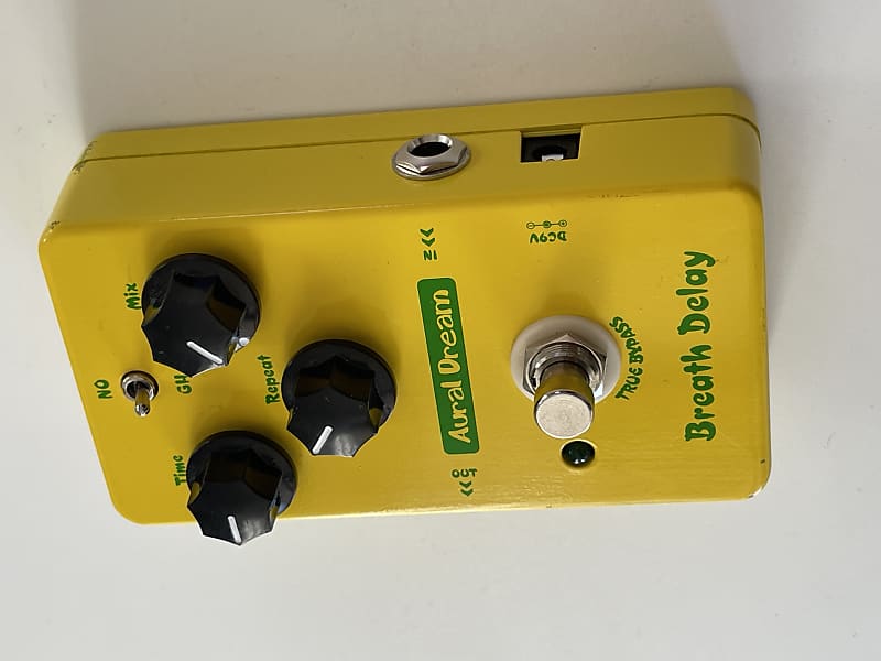 Aural Dream Breath delay 90s - yellow