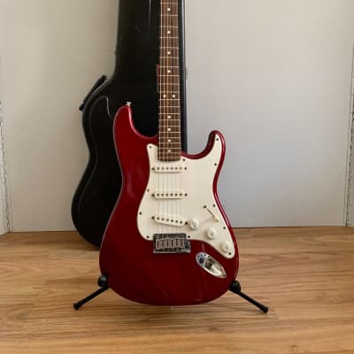 Fender Stratocaster american standard  1997 Red image 6