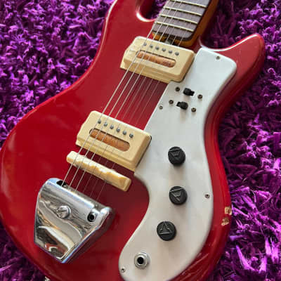Late 1960s Guyatone LG-85T Red Vintage Japanese Electric