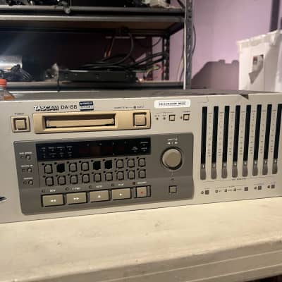 TASCAM DA-88 - Gearspace