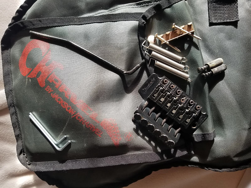 日本に Charvel/Jackson MIJ Takeuchi Tremolo Black (TRS-101/GOTOH ギター