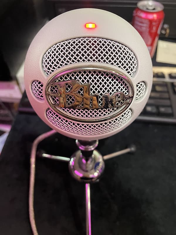 Blue Snowball Microphone Reverb