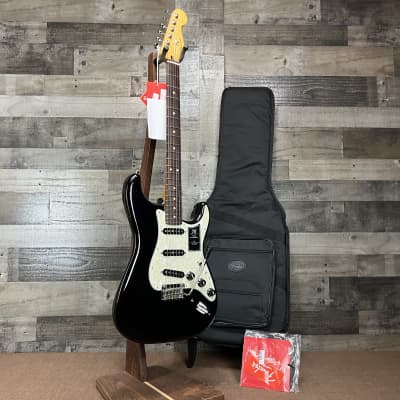 Fender 70th Anniversary Player Stratocaster with Rosewood Fingerboard - Nebula Noir w/ Fender Gigbag for sale