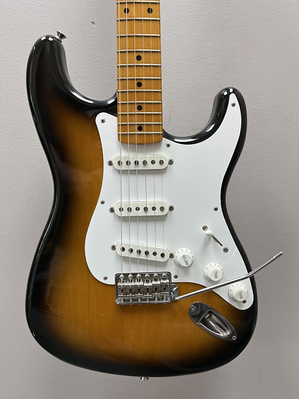Fender Stratocaster ST-57 Reissue 1994 - 2 Tone Sunburst image 1