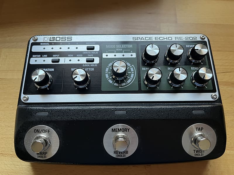 Boss RE202 Space Echo 2022 Present Black / Green Reverb