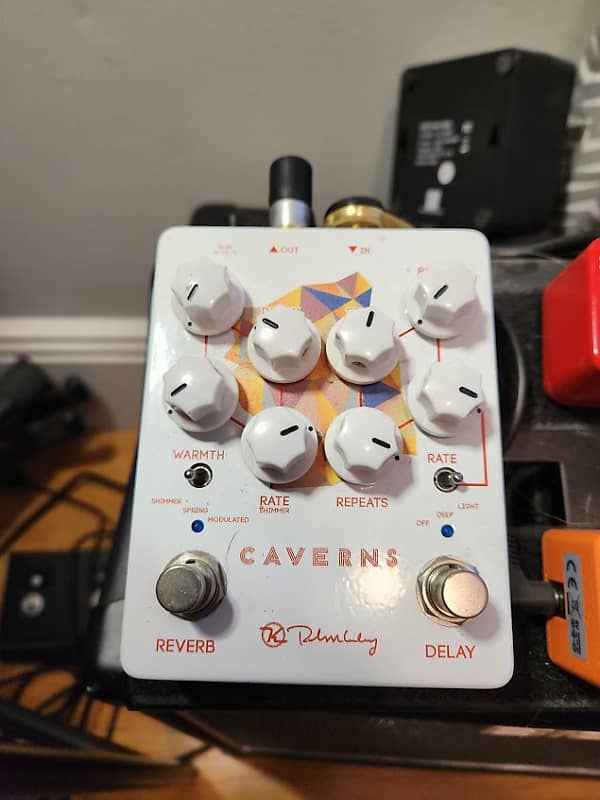 Keeley Caverns Reverb / Delay V2 2017 Present White Reverb