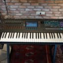 Roland Fantom 6 (young used)