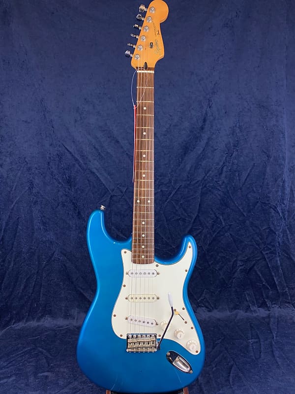 ギター Fender Squier Stratocaster madein KOREA 1994/95 KOREAN CORT BUILT FENDER SQUIER STRATOCASTER DELUXE